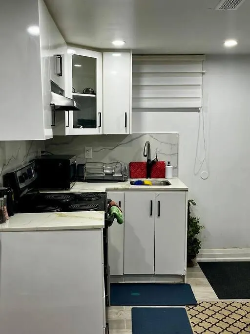 Brand New Single Unit Guest Basement Apartment Mississauga 0*,  Canada